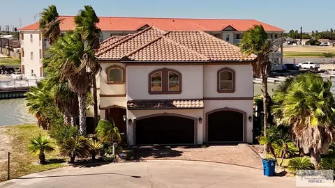 1578 Harbor Island Dr, Port Isabel, TX 78578