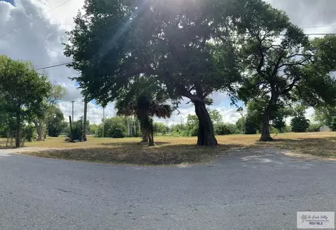 3106 Smith Rd, Brownsville, TX 78526