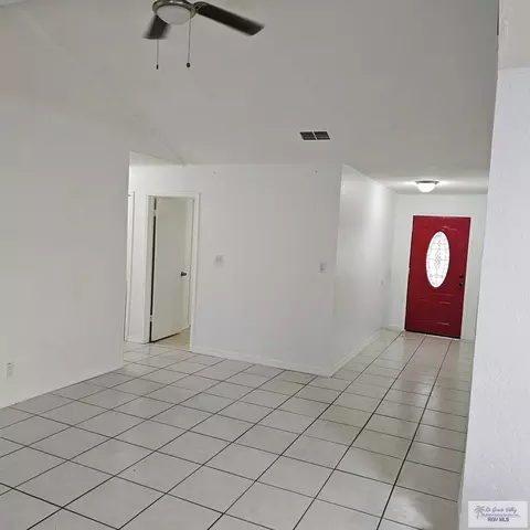 94 Laura Ln, Brownsville, TX 78521