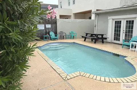 124 E Retama Dr, South Padre Island, TX 78597