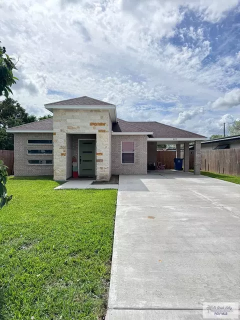 205 W 5th St, Los Fresnos, TX 78566