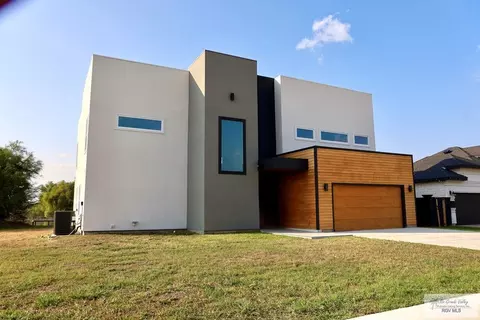 7044 Lago Vista Blvd, Brownsville, TX 78520