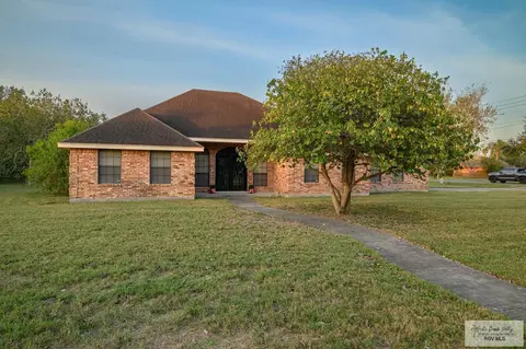 8302 Lago Dr, Harlingen, TX 78552