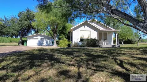 815 E Hidalgo Ave #9B, Raymondville, TX 78580