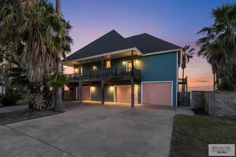 1224 Port South Dr, Port Mansfield, TX 78598