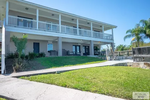 35077 Pelican Pointe Dr, Rio Hondo, TX 78583