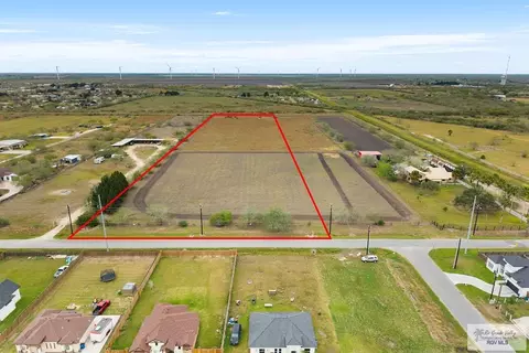 33465 Ebony Dr, Los Fresnos, TX 78566