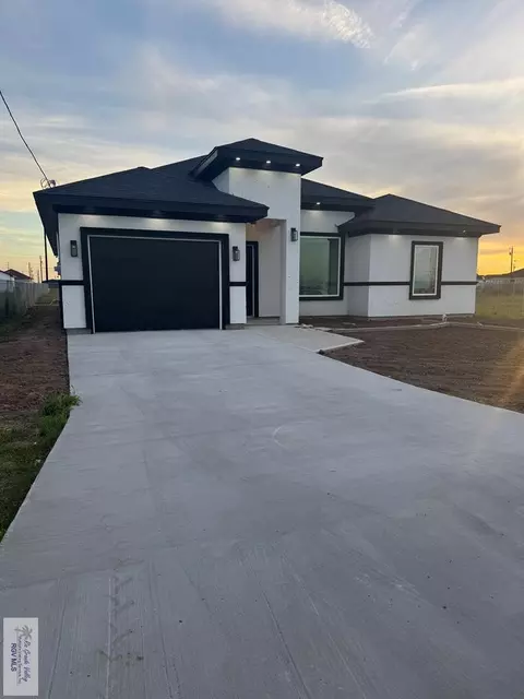 207 Caracas, Donna, TX 78537