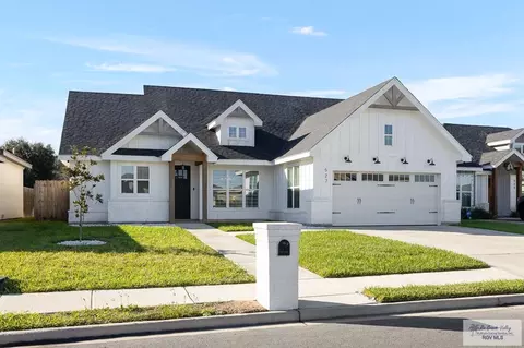 527 Hunter Dr, Alamo, TX 78516