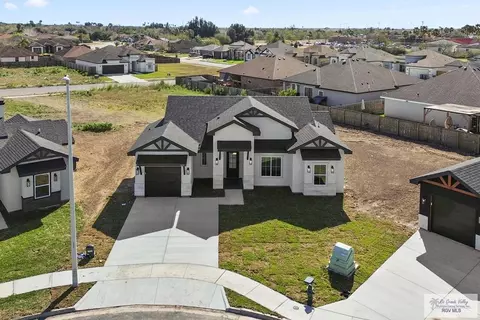 125 Marigold Rd, Los Fresnos, TX 78566