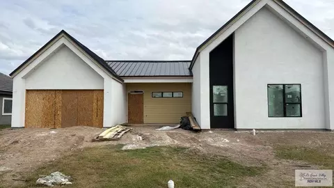 3821 Tierra Escondida, Weslaco, TX 78596