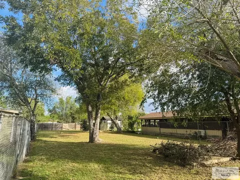 418 N J St, Harlingen, TX 78550