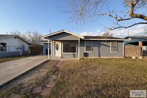 118 North St, Mercedes, TX 78570