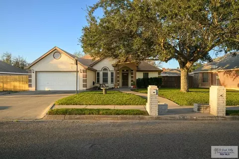 871 S Quail Hollow Dr, Weslaco, TX 78596