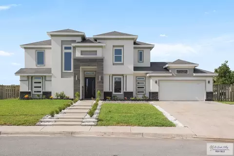 2537 Los Portales Dr, Brownsville, TX 78526
