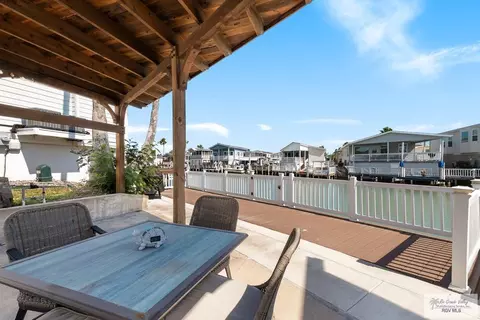 338 Sand Dollar Dr, Port Isabel, TX 78578