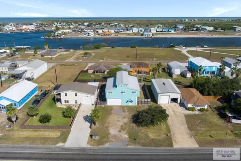 934 Mansfield Dr, Port Mansfield, TX 78598