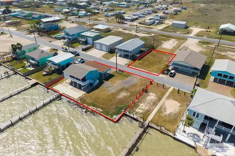 520525 N Shore Dr, Port Mansfield, TX 78598