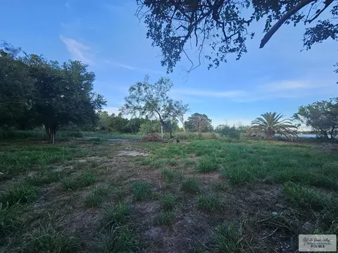 9200 Lake Shore Dr, Harlingen, TX 78552