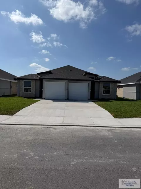 4422 Escondido Ln #A & B, Harlingen, TX 78550