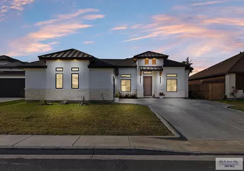 819 Ava Dr, La Feria, TX 78559