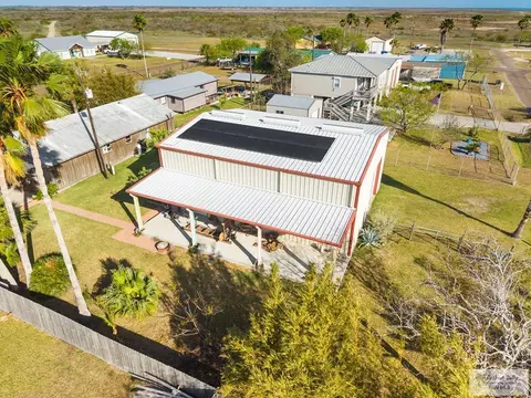 342 Harbour Dr, Port Mansfield, TX 78598