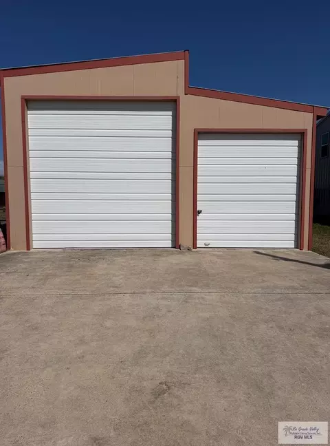 210 Copano Dr, Port Mansfield, TX 78598