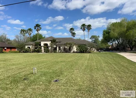 107 Henderson Rd, Los Fresnos, TX 78566