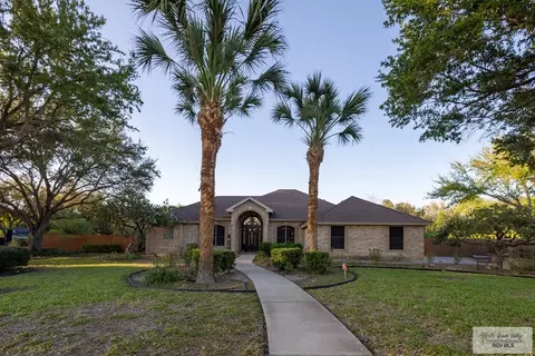 8318 Lago Dr, Harlingen, TX 78552