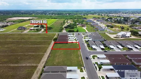 812 W Sunset Valley St #4, Alton, TX 78573