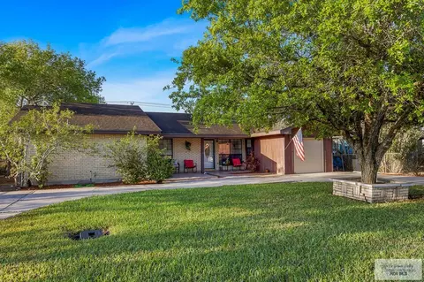 107 W 8th St, Los Fresnos, TX 78566