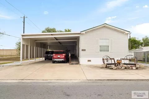1216 N Palmera Dr, La Feria, TX 78559