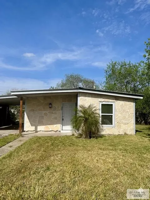 207 Adkins St, Harlingen, TX 78550