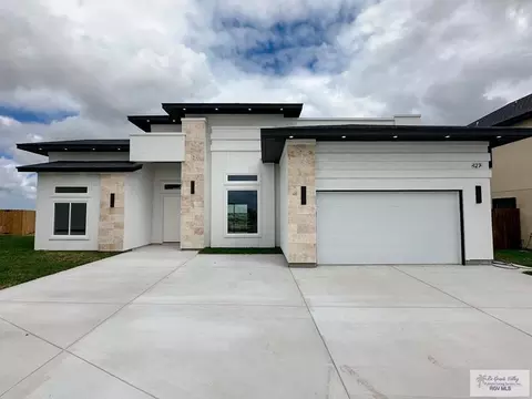 127 Finch Dr, Los Fresnos, TX 78566