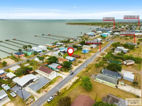 304 Bayshore Dr, Port Mansfield, TX 78598