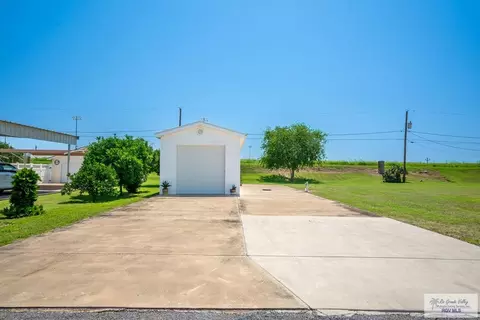 712 E Palmera Dr #20, La Feria, TX 78559