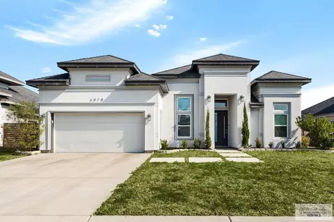 6878 Woodstock Dr, Brownsville, TX 78526