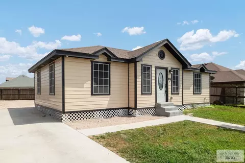 824 Pelican Ave, Alamo, TX 78516