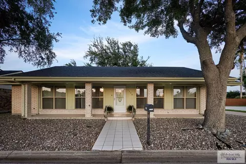 1726 Bobby Jones Dr, Harlingen, TX 78552