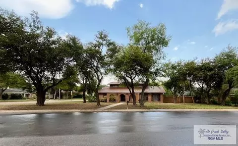 105 Fireside Dr, Brownsville, TX 78526