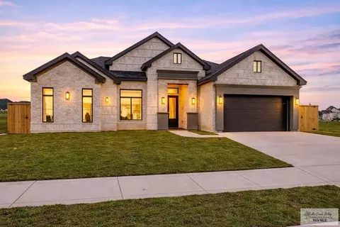 6310 Polanco Dr, Brownsville, TX 78526