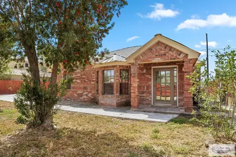 1020 Tamaulipas St, Weslaco, TX 78596