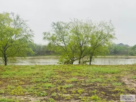 8806 Wentz Lk, Brownsville, TX 78520