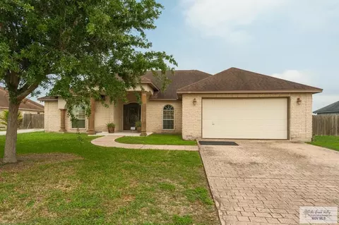 181 Village East Dr, Los Fresnos, TX 78566