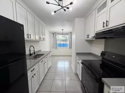401 Boca Chica Blvd #305, Brownsville, TX 78520
