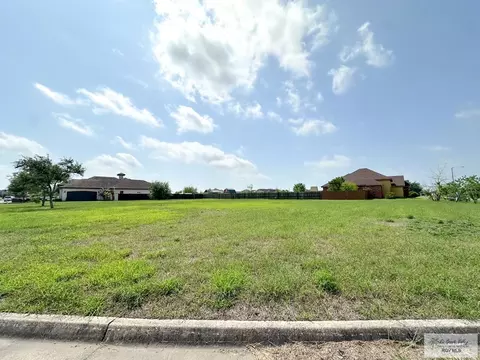 000 Village East Dr, Los Fresnos, TX 78566