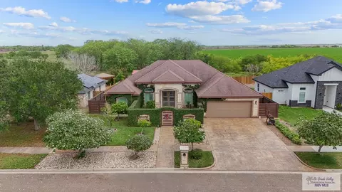 519 Valley Oak Cir, Los Fresnos, TX 78566