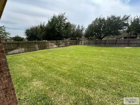 Exterior - 2302 Hitching Post Blvd, Harlingen, TX 78552 photo 5 of 6