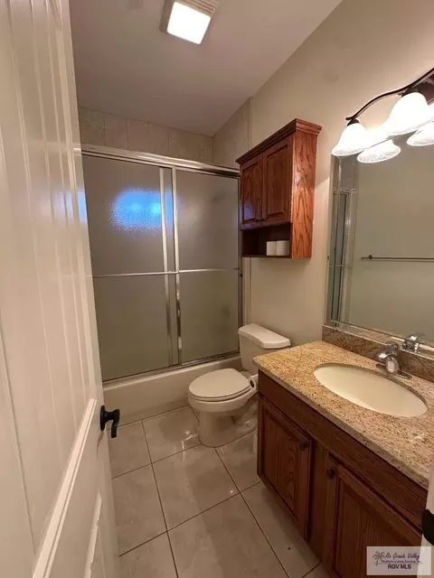 Bath - 2302 Hitching Post Blvd, Harlingen, TX 78552 photo 1 of 4