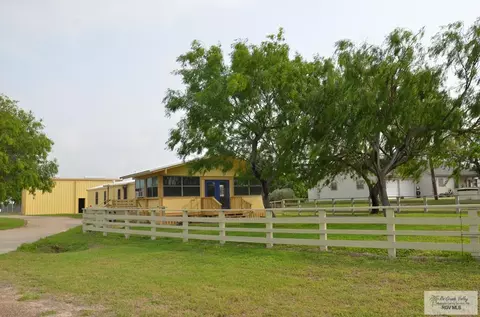 100 White St, Port Mansfield, TX 78598